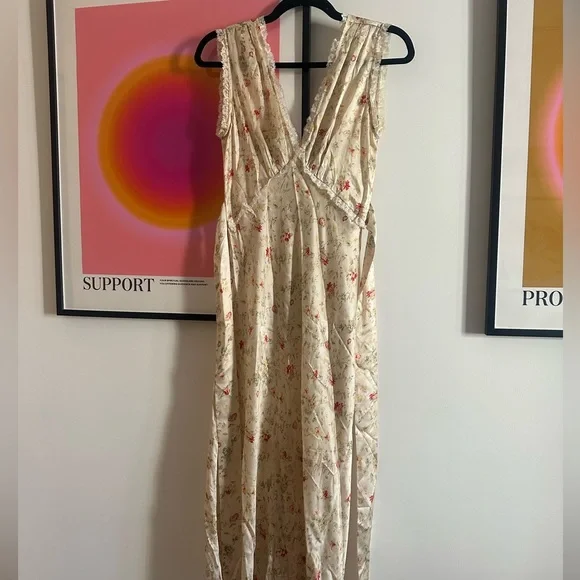 Doen Tahlia Midi Dress! - Picture 4 of 8